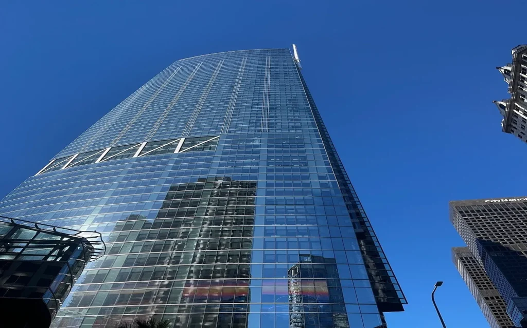 Best Office Space, The Wilshire Grand Center